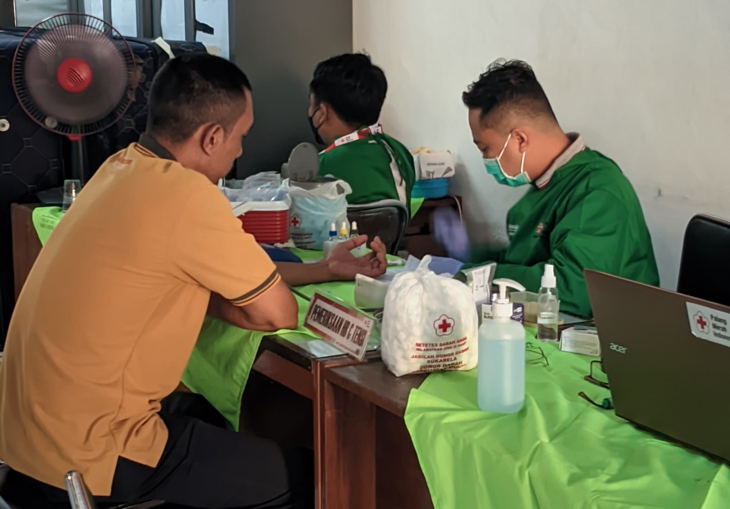 Kegiatan Donor Darah di SMK Negeri 2 Kediri