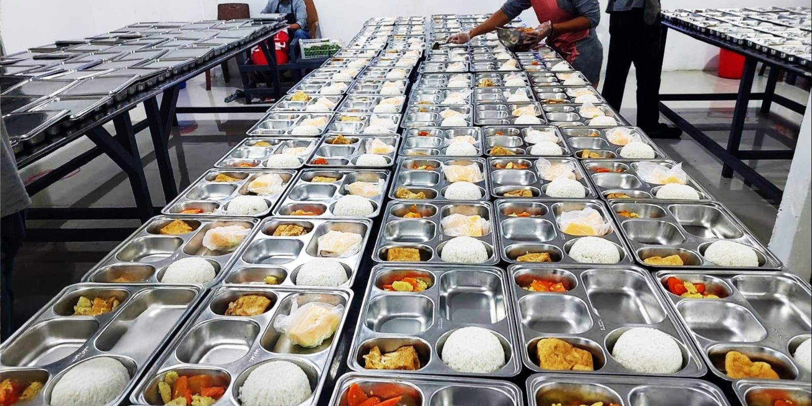 MAKANAN BERGIZI GRATIS UNTUK MASA DEPAN