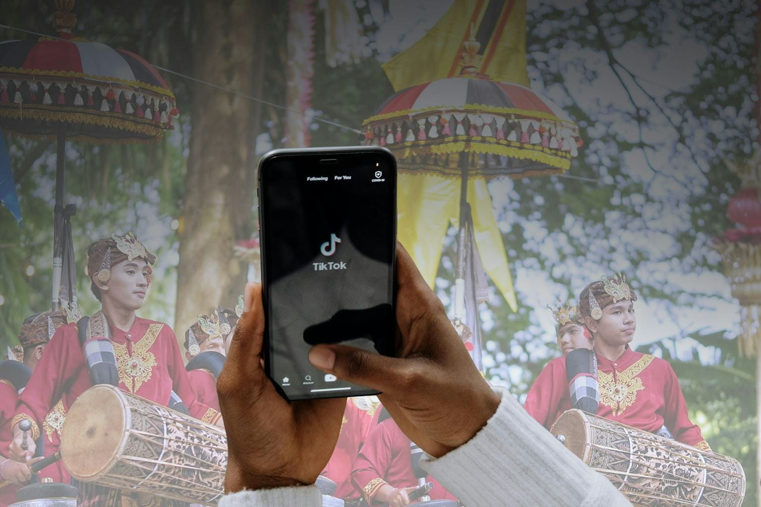 Revitalisasi Seni Traditional lewat Tiktok & Instagram